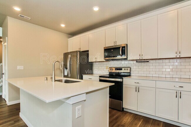 Building Photo - 1526 27th St NW