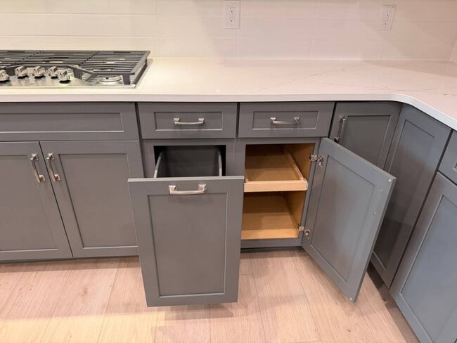 Building Photo - 2459 Englemann Dr