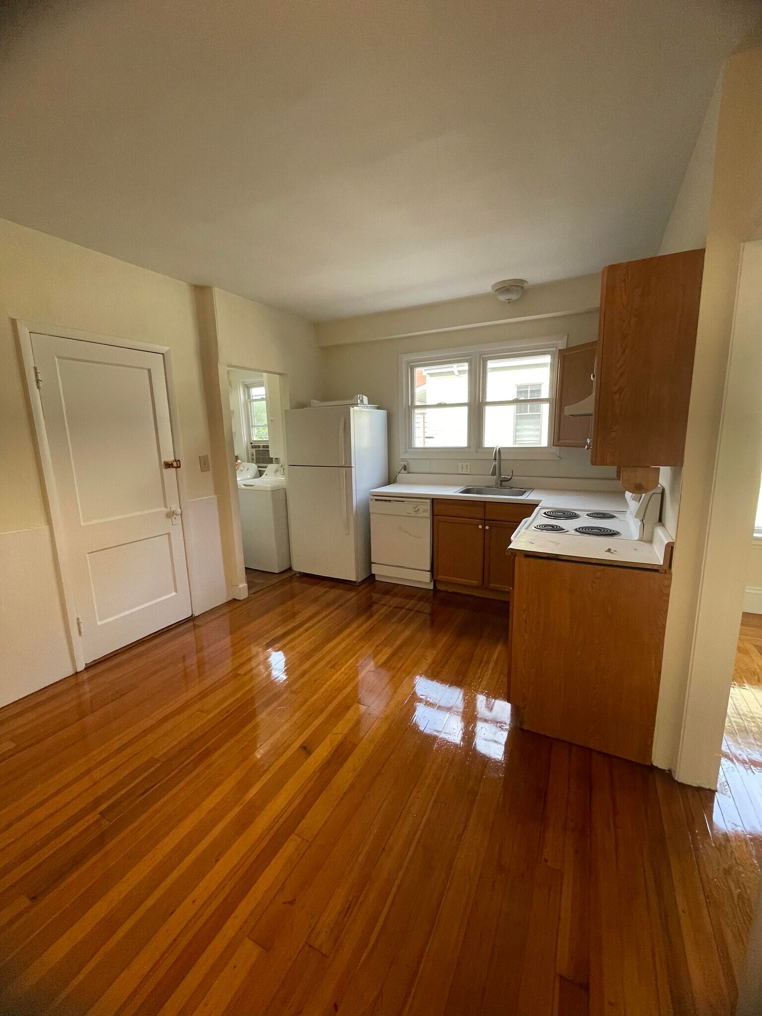 Building Photo - 17 Egerton Rd