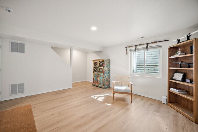 Building Photo - Beautiful Recently Renovated 4 Bed 4 Bath Home In Fountain!!!!