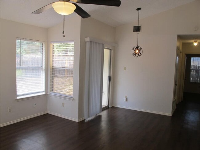 Building Photo - 6018 Richard Carlton Blvd