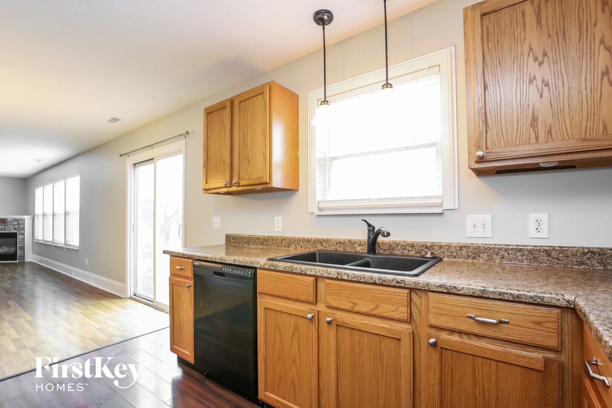 Building Photo - 19438 Paxson Pl