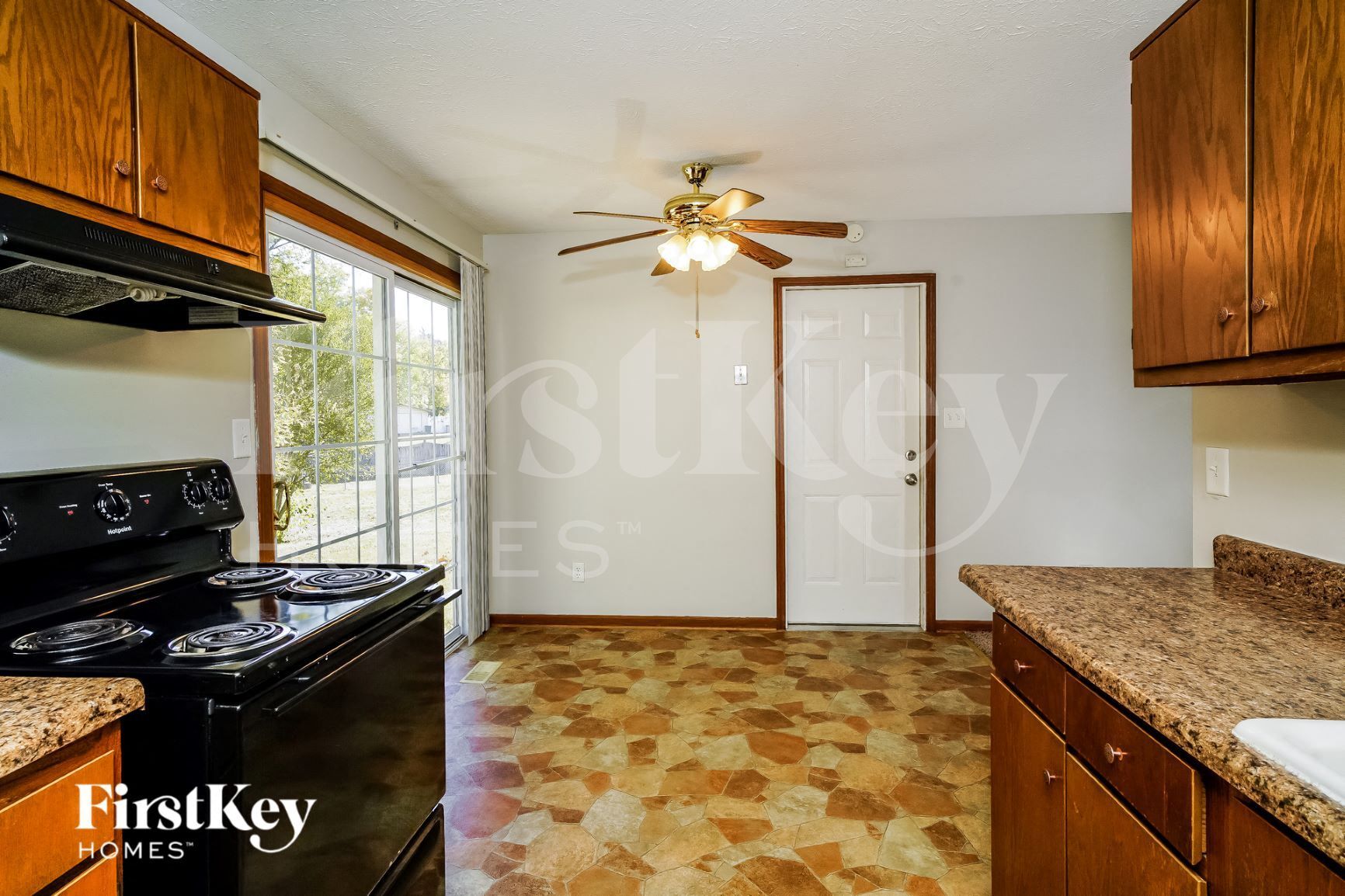 Building Photo - 8631 Pleasant Creek Ct