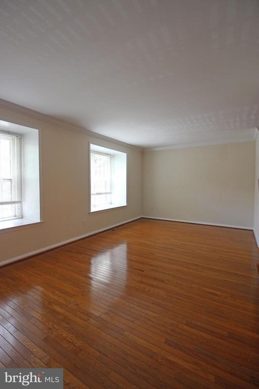 Building Photo - 5117 Bellemeade Ln