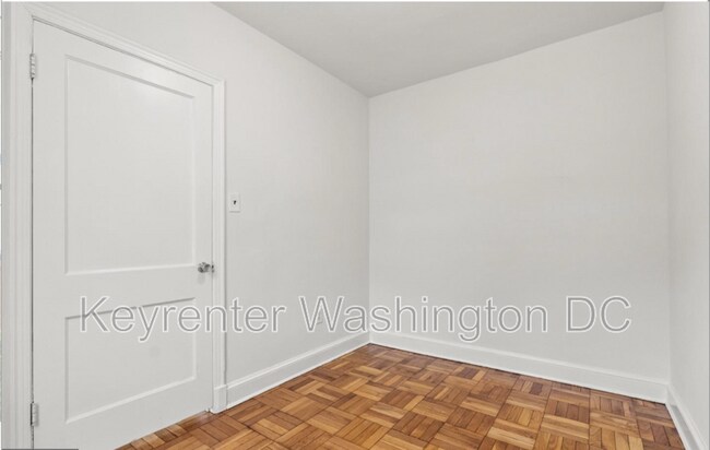 Building Photo - 4491 MacArthur Blvd NW