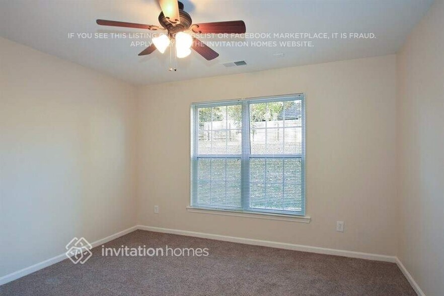 Building Photo - 416 Riverwalk Dr NW