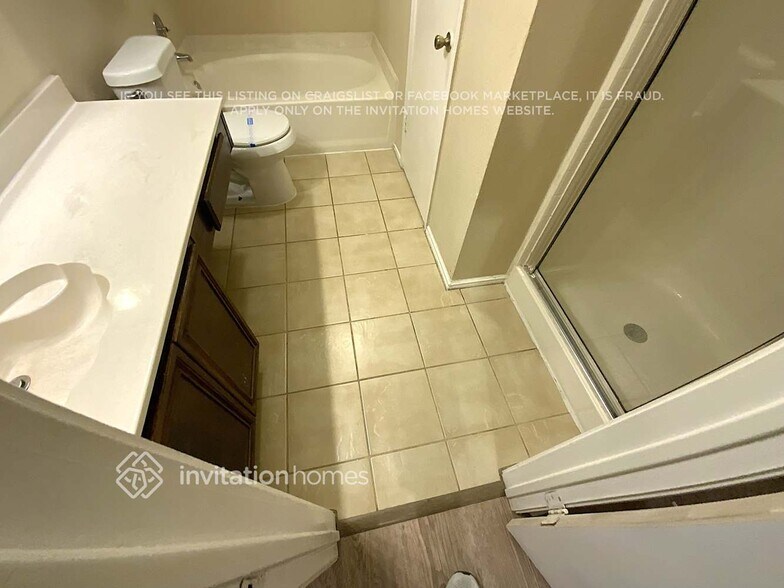 Building Photo - 819 Havenbrook Dr