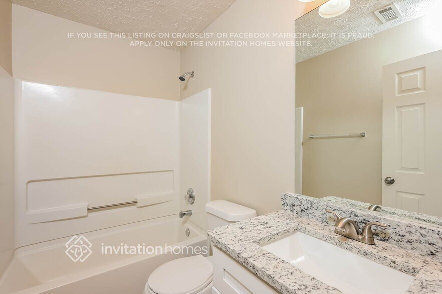 Building Photo - 2586 Fairmont Park Ct