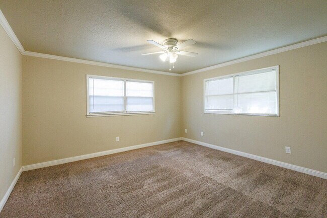 Building Photo - 2505 52nd St