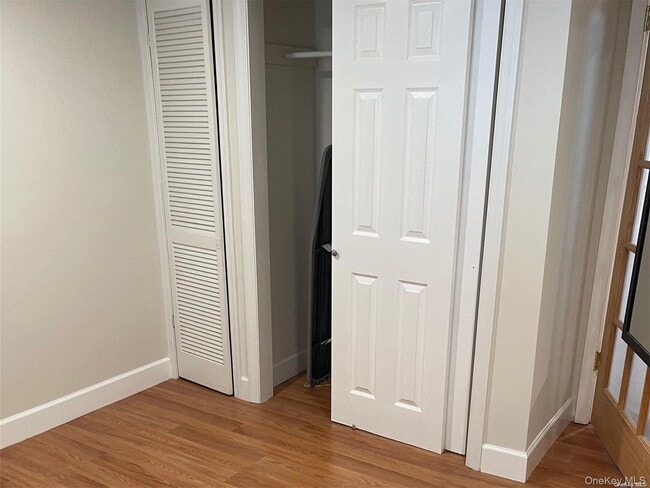 Building Photo - 109 E Main St