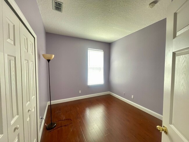 Building Photo - 10366 Cypress Knee Cir