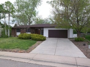 Building Photo - 8451 E Briarwood Blvd