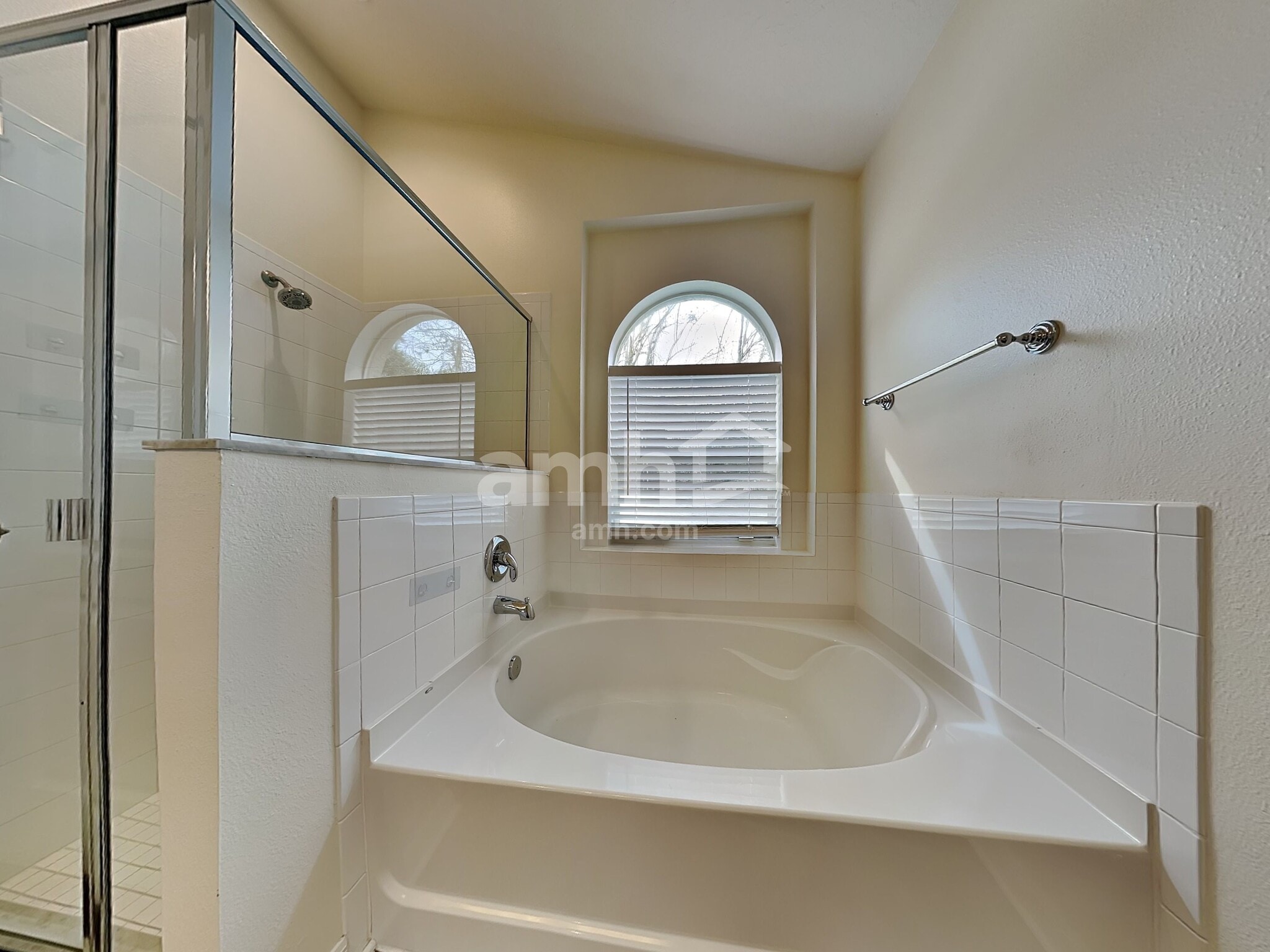 Building Photo - 30734 Midtown Ct