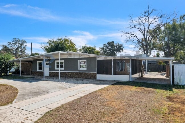 Building Photo - 508 Garden Dr N