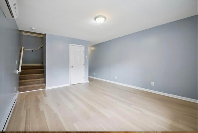 Building Photo - 259 Pine St