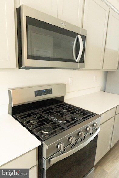 Building Photo - 10630 Meridian Hill Way