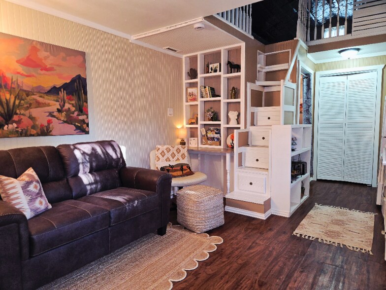 Building Photo - 606 Blessing Ranch Rd