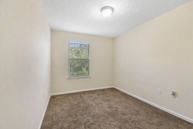 Building Photo - 266 Moultrie Village Ln
