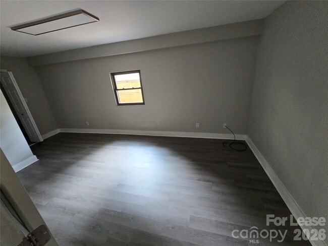 Building Photo - 2727 Englehardt St