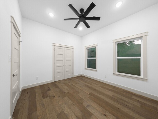 Building Photo - 1209 Tabor St