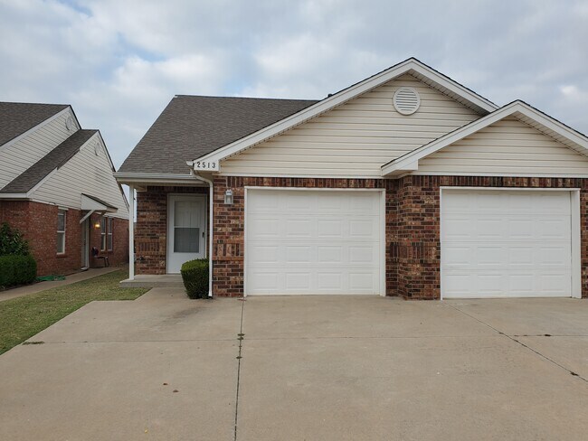 Building Photo - 2513 Durham Place Ct