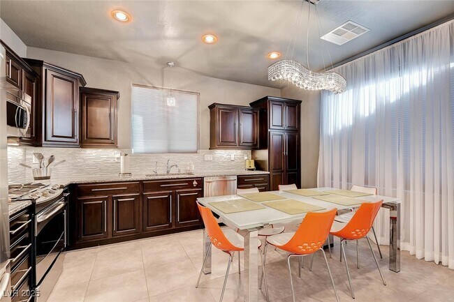 Building Photo - 11245 Pismo Dunes Ct