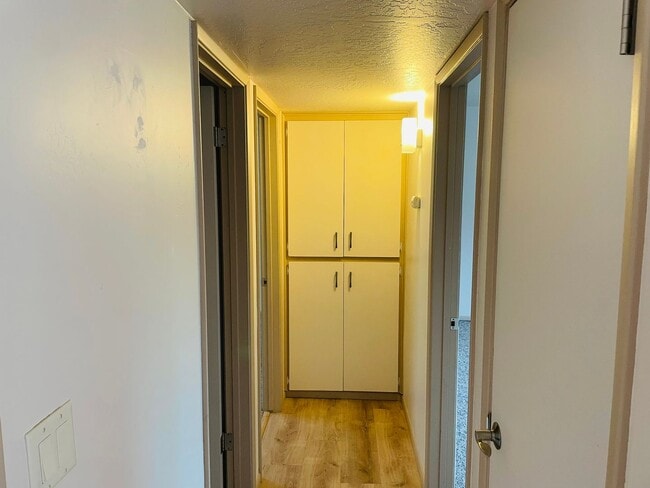 Building Photo - 230 Arroyo Sienna Dr