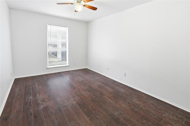 Building Photo - 3324 Green Ridge St