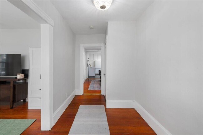 Building Photo - 58 Gibbs Ave