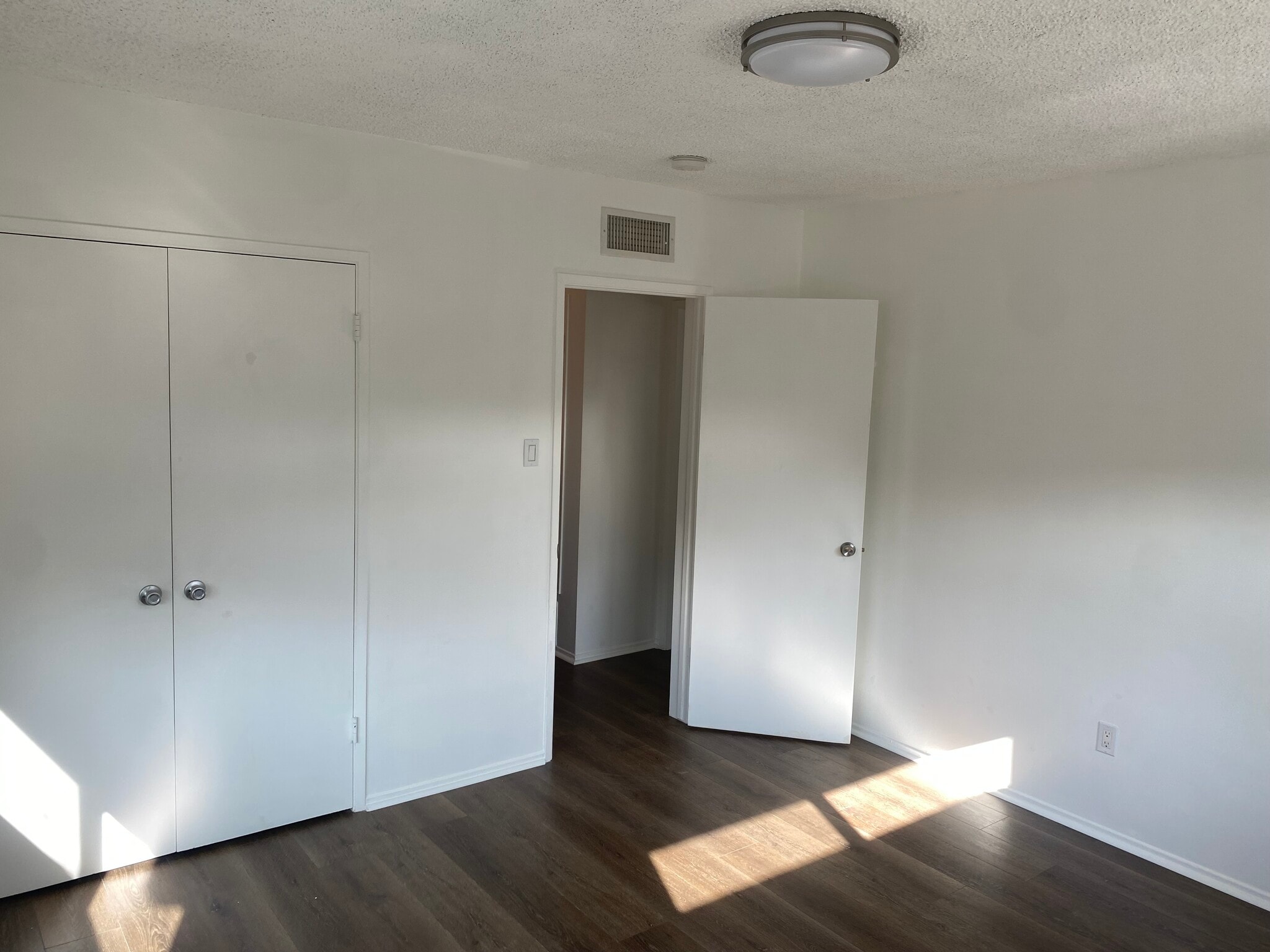 Bedroom 2 - 6716 Pollard St