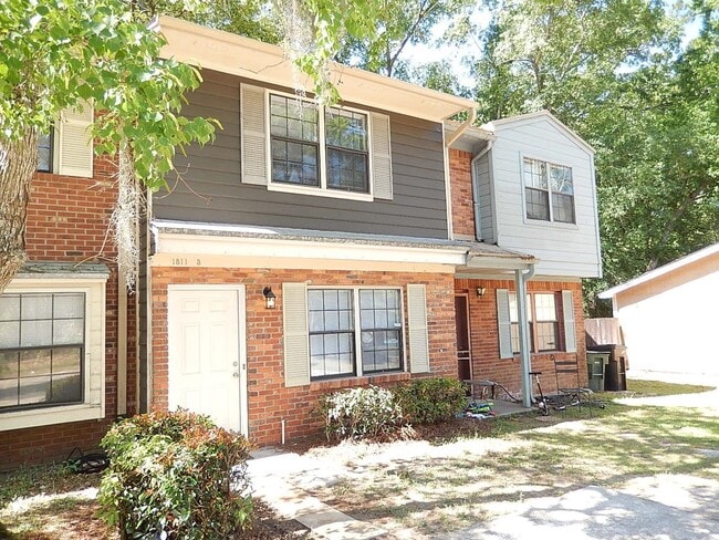 Building Photo - 1811 Hartsfield Rd