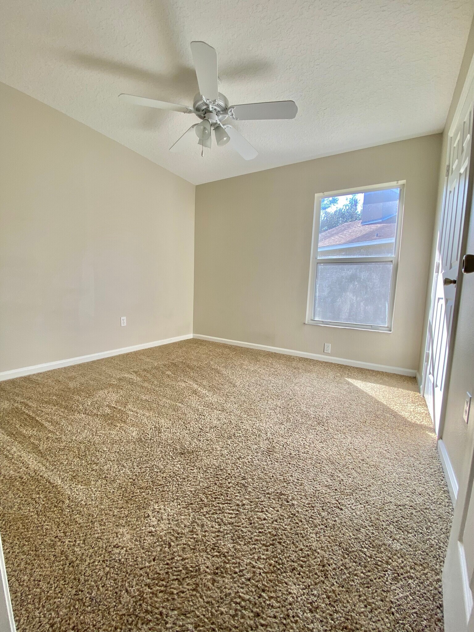 Building Photo - 3111 Cranes Cove Loop