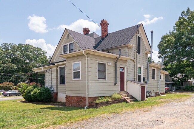 Building Photo - 1417 Watts St