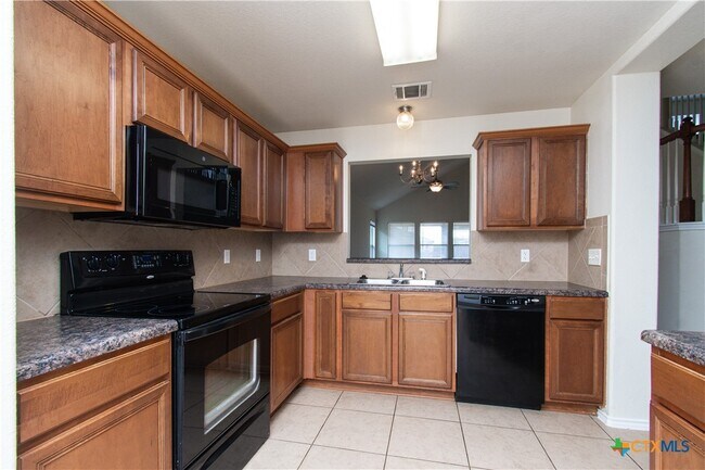 Building Photo - 5304 Willamette Ln