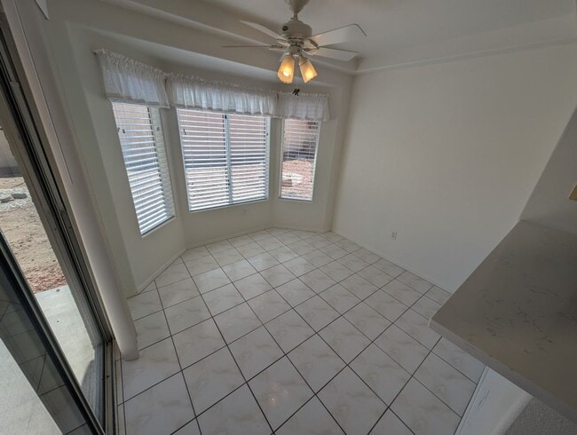 Building Photo - 10113 Cresent Creek Dr