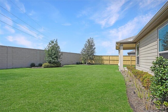 Building Photo - 2210 Thunderbolt Peak Dr