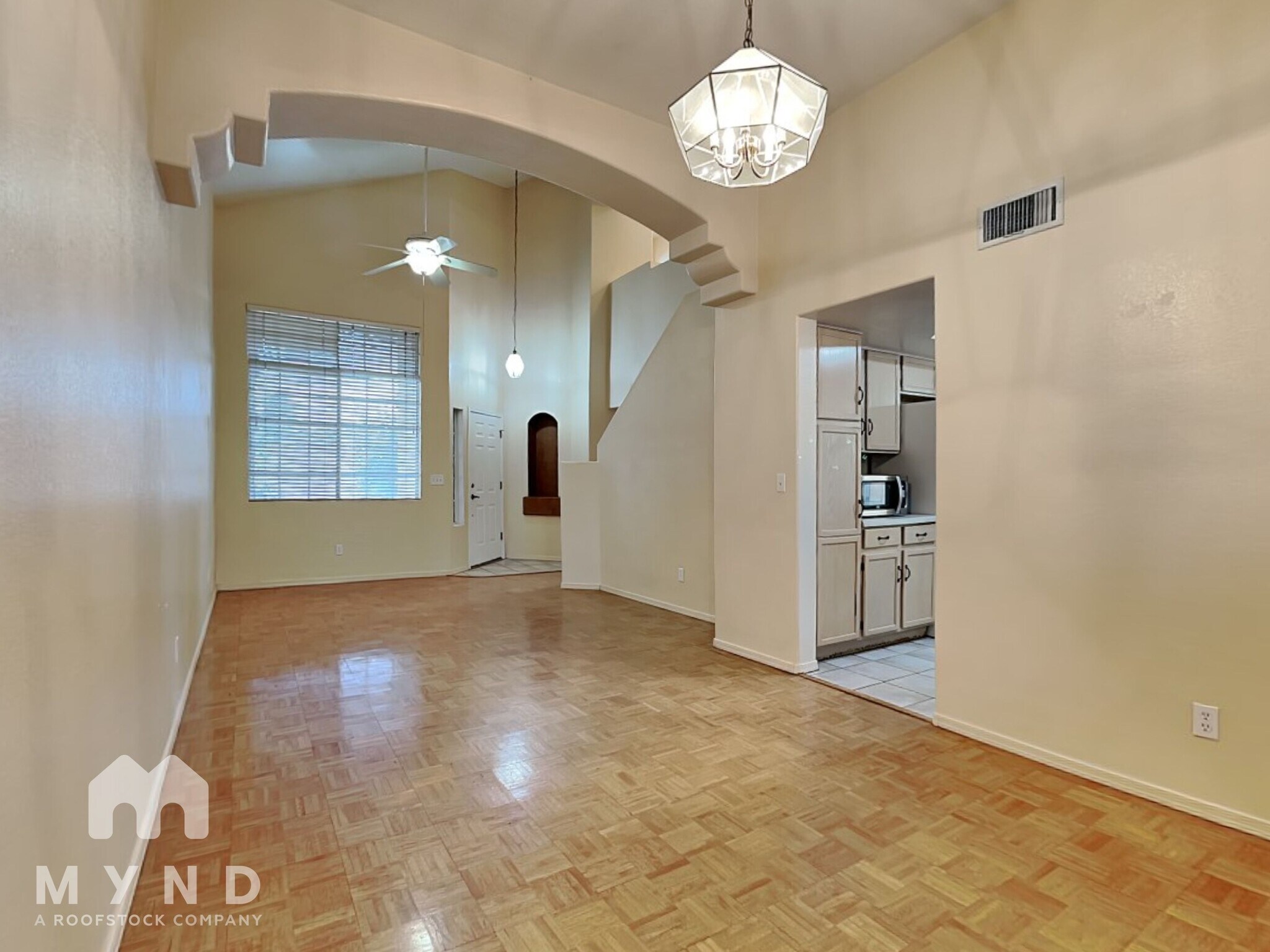 Building Photo - 3696 W Sunglade Dr