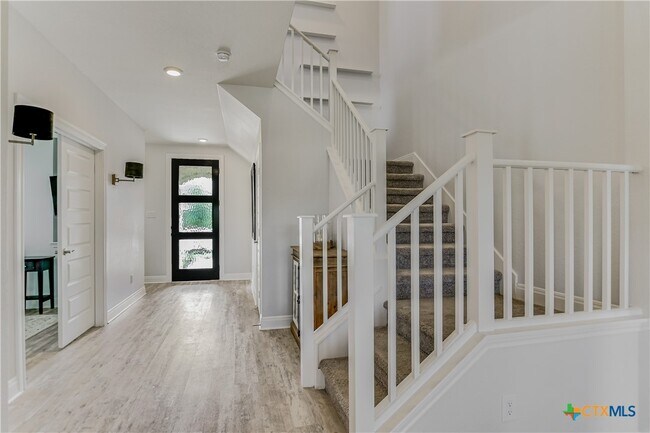 Building Photo - 109 Kyndals Meadow Cove