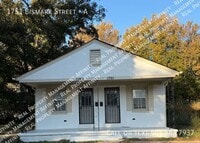 Building Photo - 1751 Bismark St