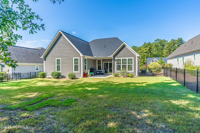 Building Photo - 365 N Bracken Fern Ln