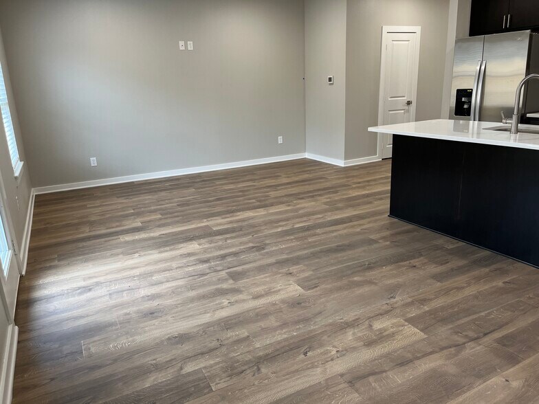 Kitchen/Livingroom - 10588 Brothers Ln