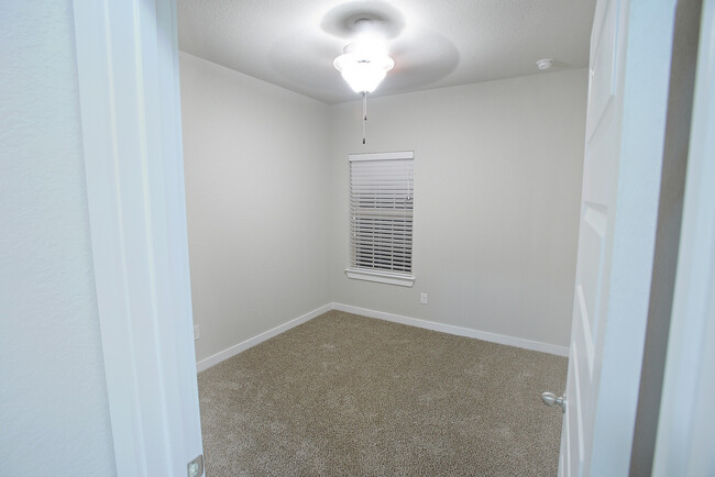 Building Photo - Luxury 3 Bedroom Townhome Located Near South Texas Medical Center, San Antonio, Texas!