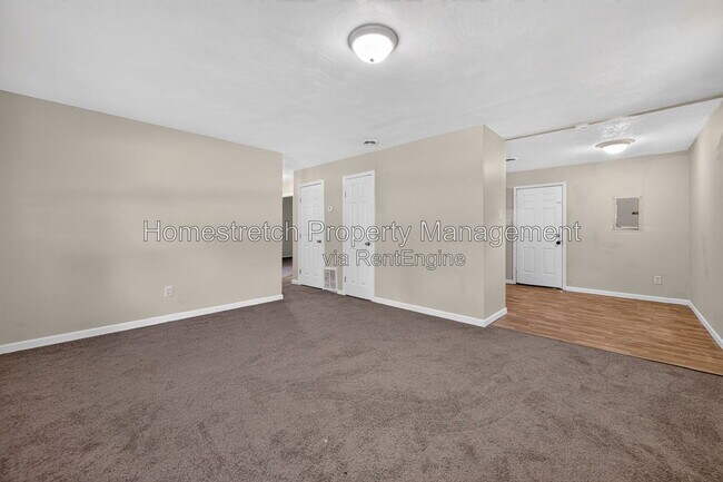 Building Photo - 6 Amelia Dr
