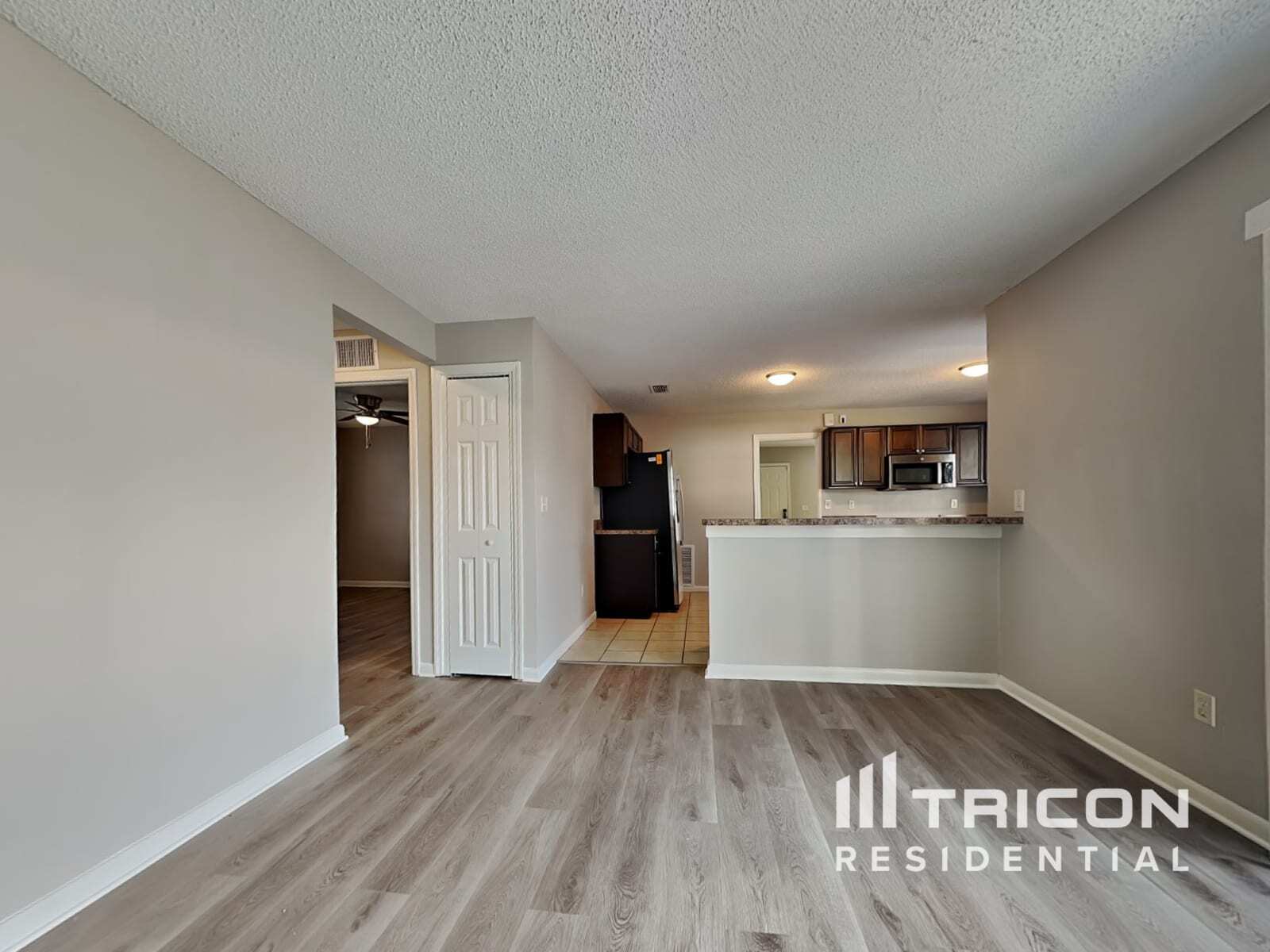 Building Photo - 646 Pine Forest Dr