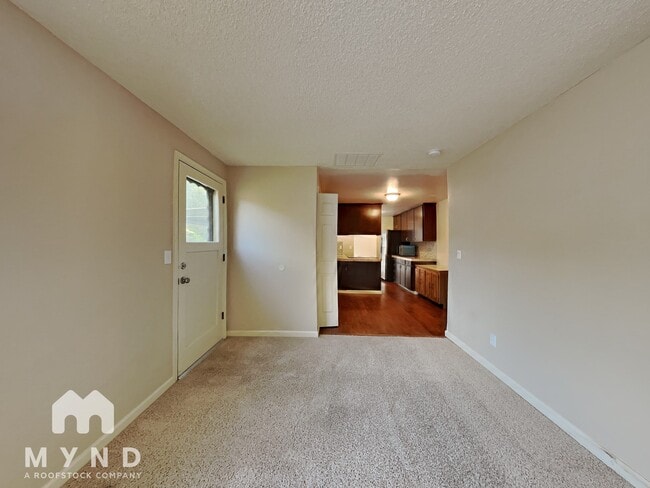 Building Photo - 19225 SW Prospect Pl