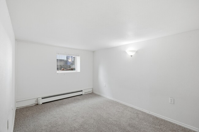 Building Photo - 3027 S Arthur St