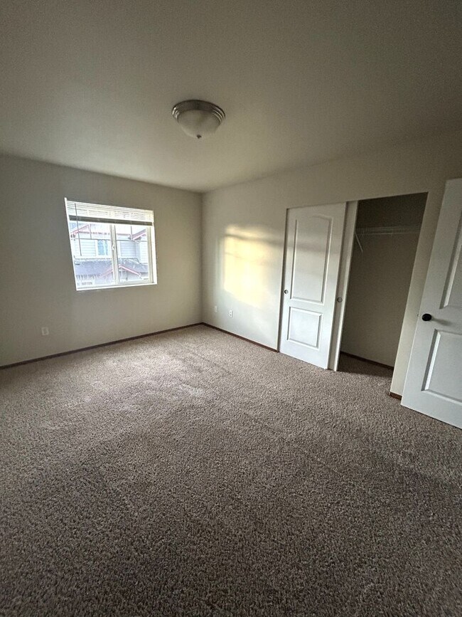 Building Photo - DHALIWAL2