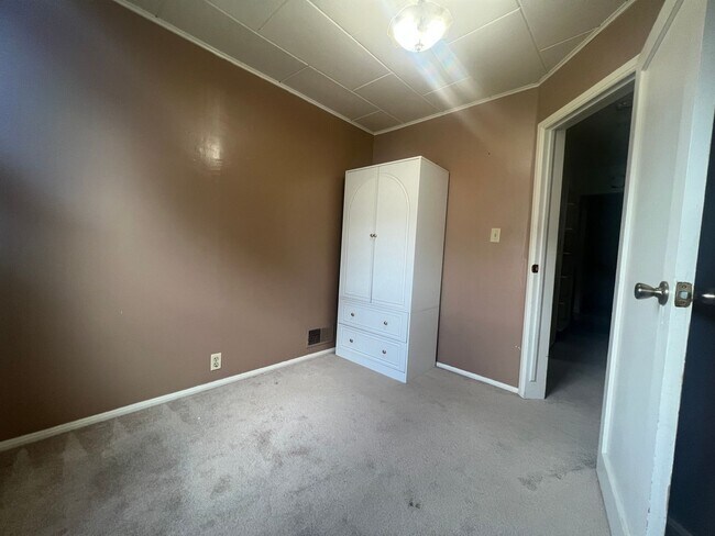 Building Photo - Wonderful Home in Spanish Fork, UT All utilities included