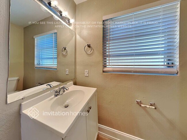 Building Photo - 7321 Egypt Lake Dr