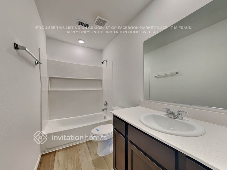 Building Photo - 3205 Crestone Dr